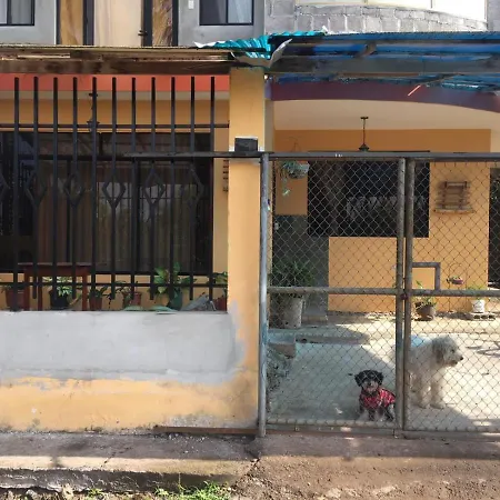 Casa De Alojamiento Muyuyo House Puerto Baquerizo Moreno Exterior photo